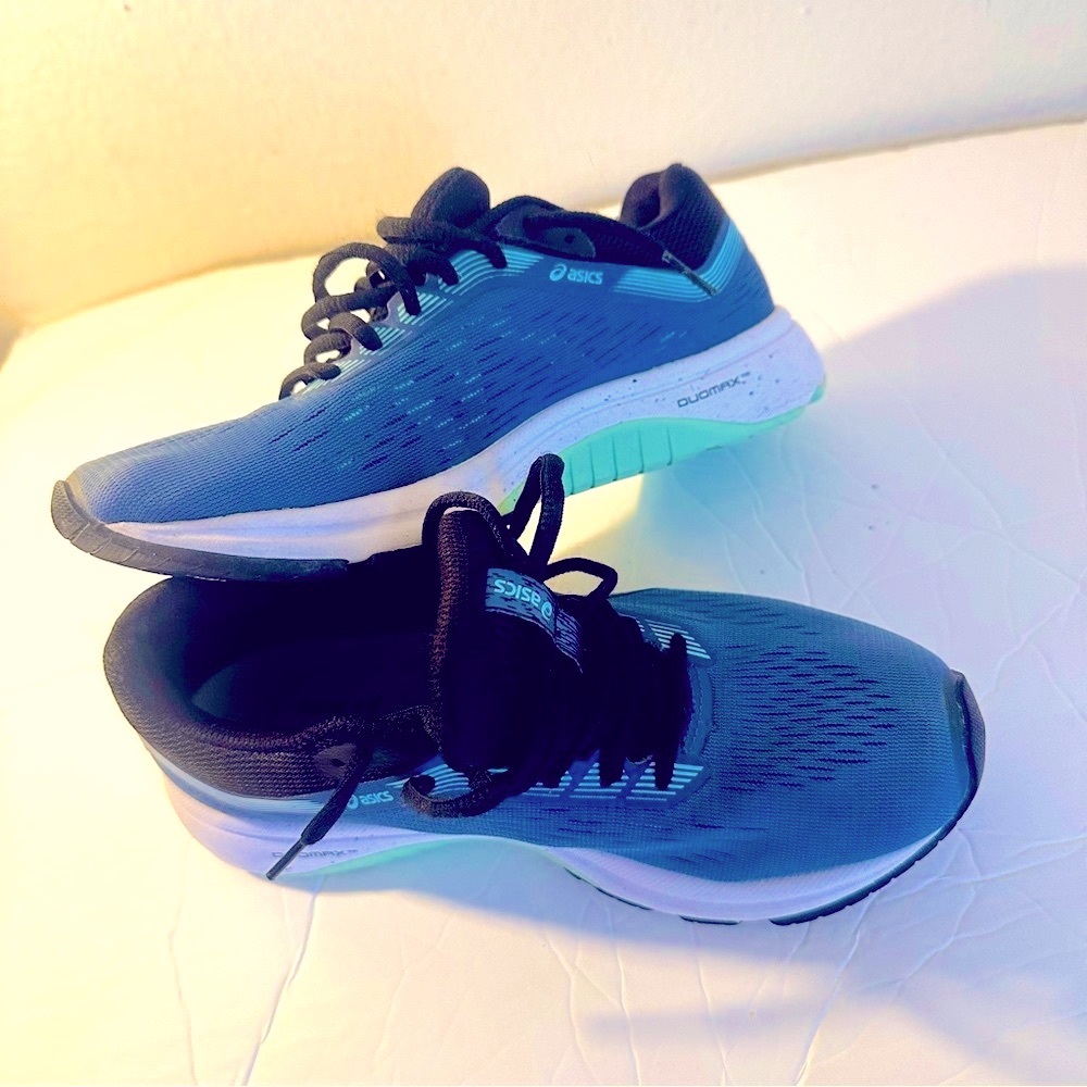 Athletic ASICS Running Womens Shoes sneakers blue size 7